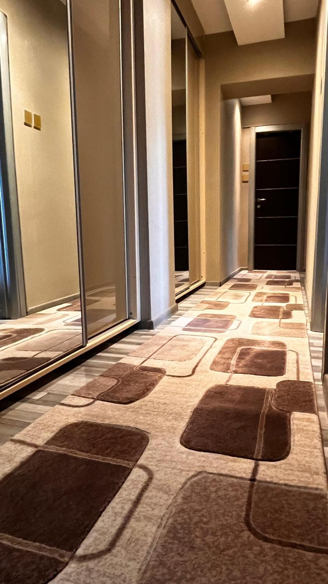 Luxury Lejlighed Bukarest Eksteriør billede